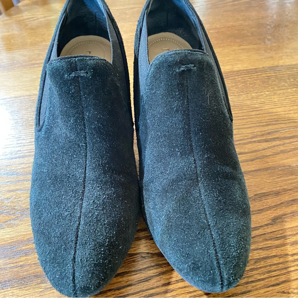 Nurture booties worn less than 5 times - Picture 3 of 5